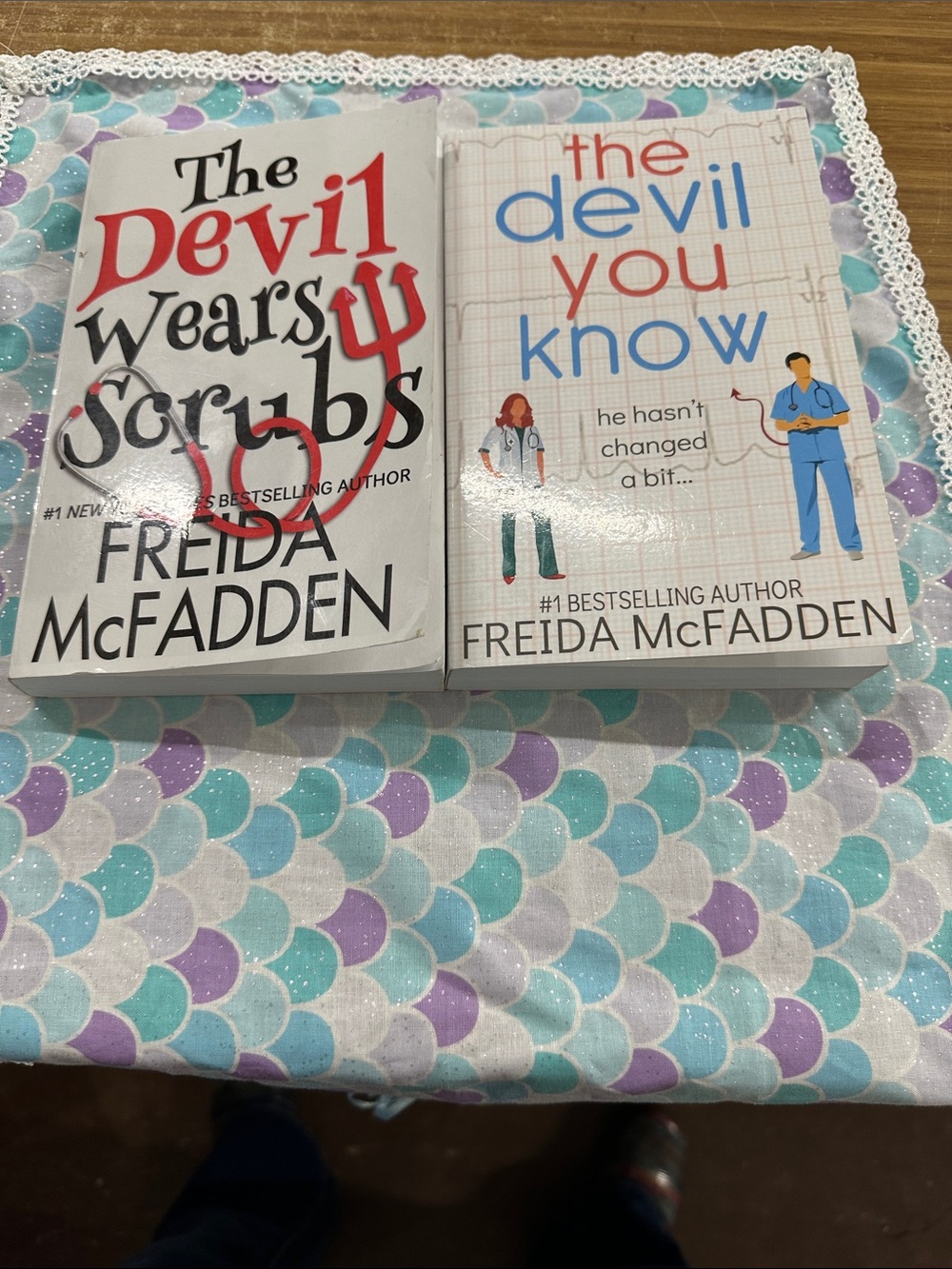 Freida McFadden Devil wears scrubs series